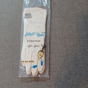 Vtg Hand Treat  gloves white new